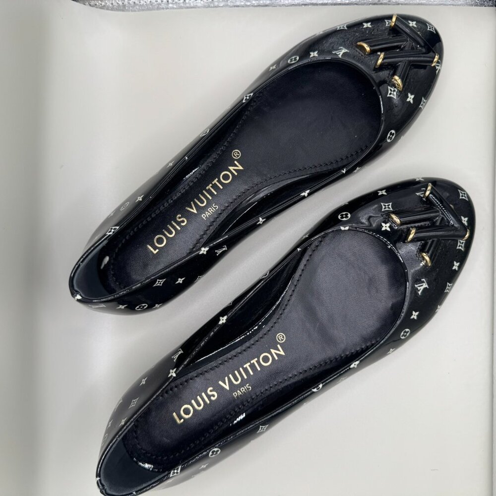 Authentic Louis Vuitton black flats, women's size 5.5